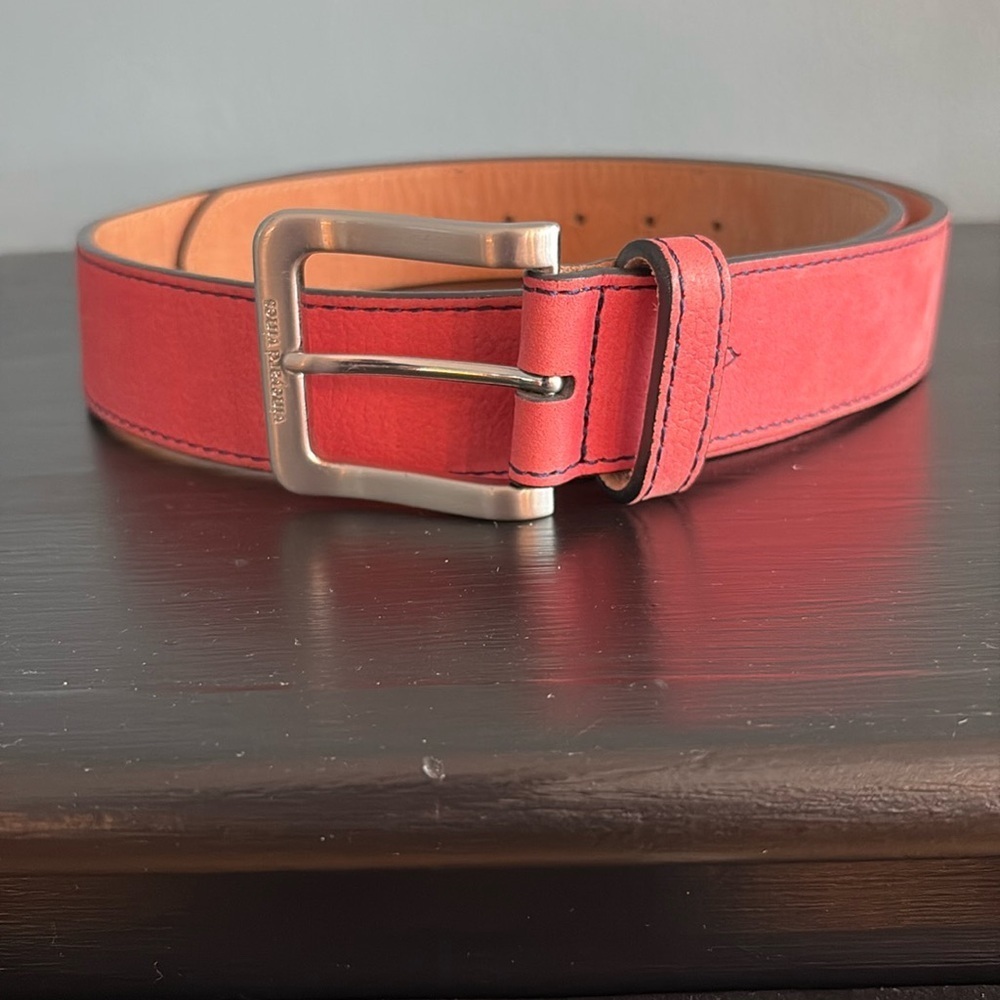Vineyard Vines Genuine Leather Belt. Size 38